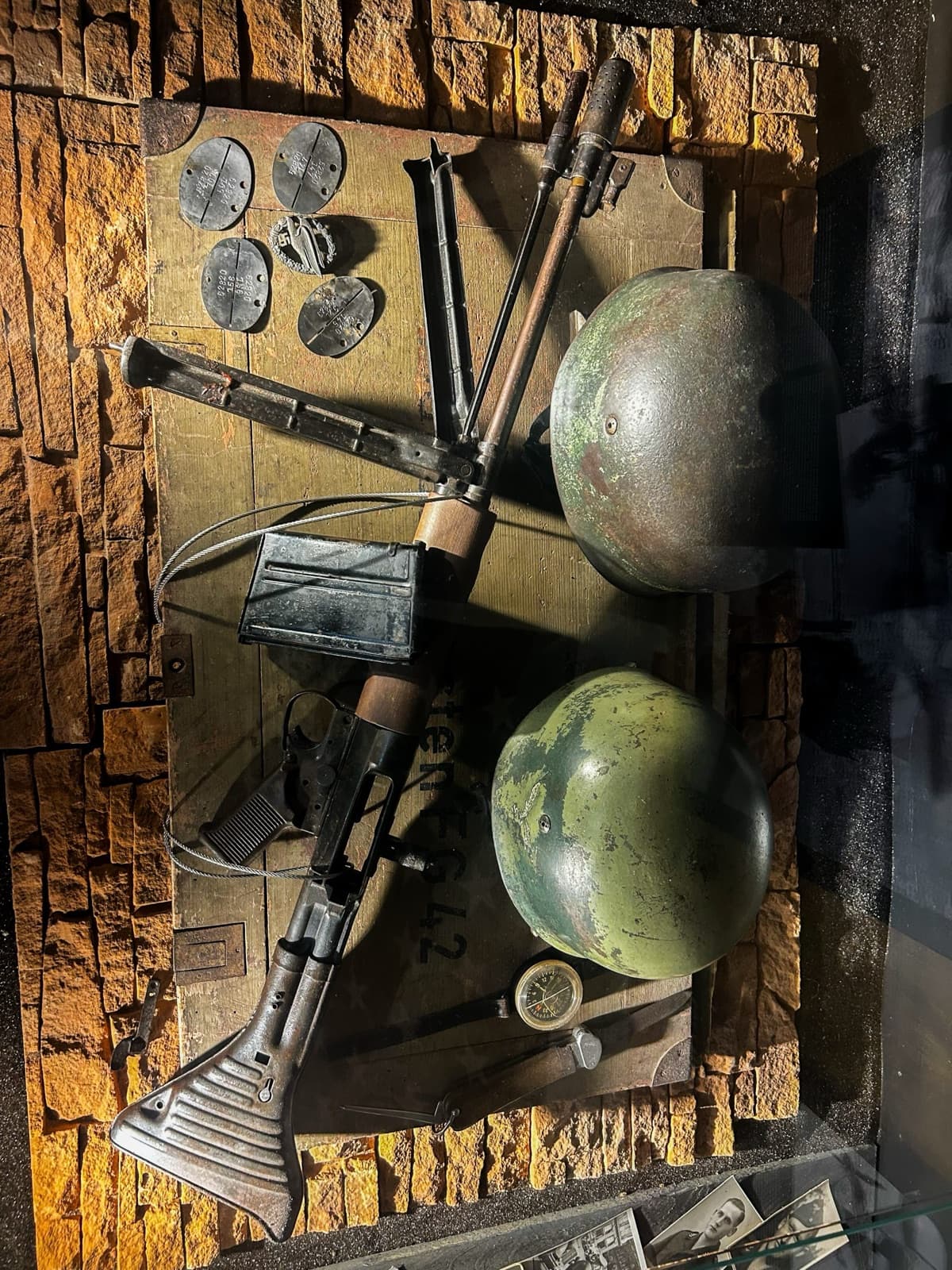 FG 42
